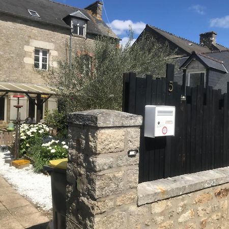 Charmante Maisonnette Proximite Cite Medievale Et Bords De Rance Dinan Extérieur photo